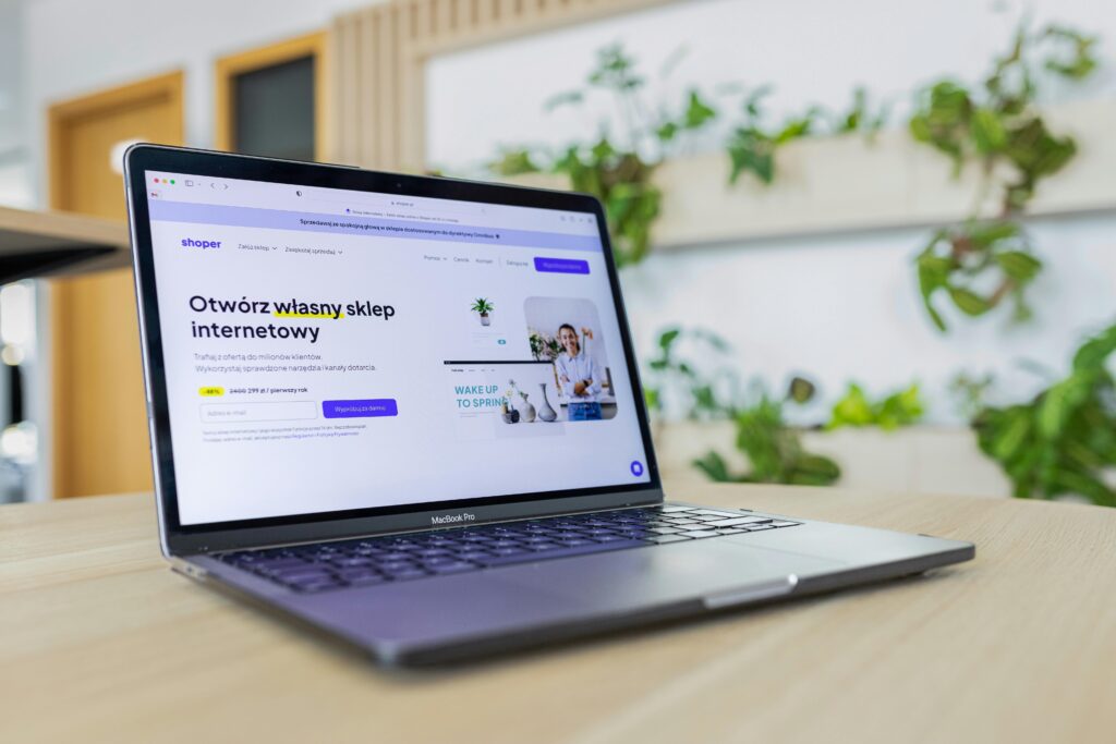 website content specialist improving brand messaging