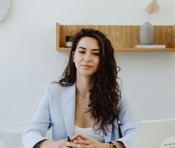 pexels-karola-g-8528744